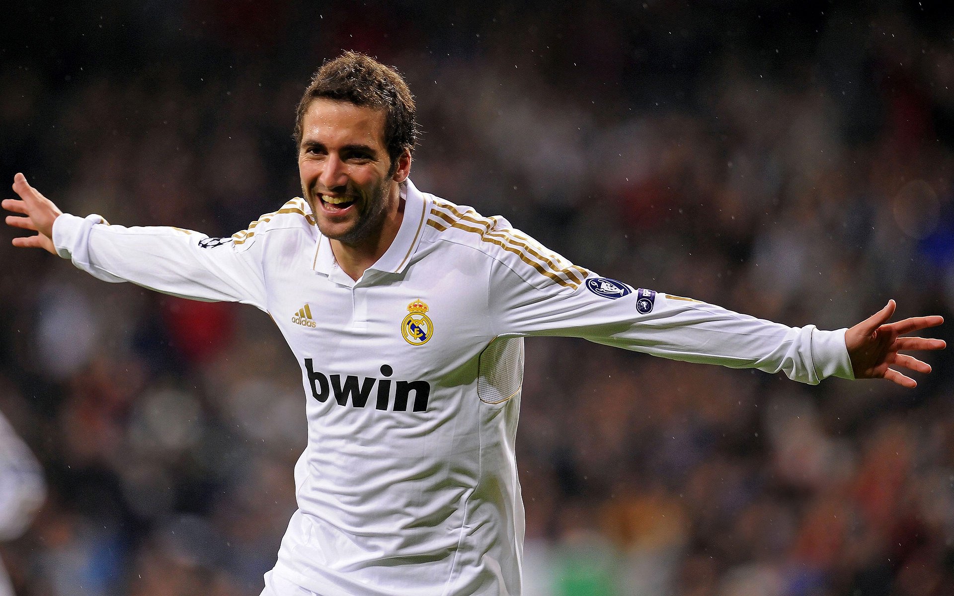 “武汉马拉松赛道：谁能在最后冲刺中力压群雄？”