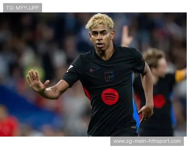 亚马尔内切后完成射门